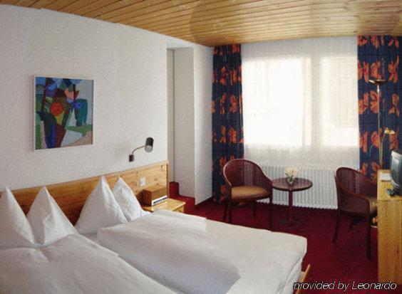 The Excelsior Ostflugel Hotel Arosa Room photo